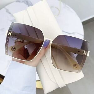 <AUTHENTIC>Hermès Rimless Gradient Square Sunglasses